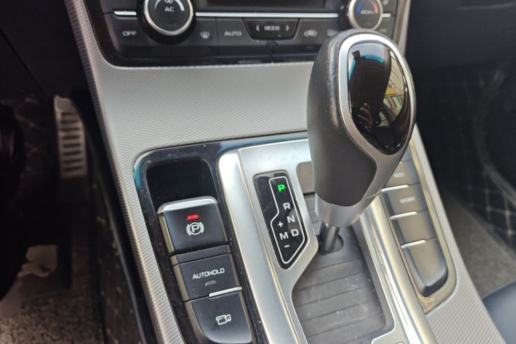 Used Geely Auto Emgrand GS 2018 Lingchao Edition 1.4T Automatic ZhenShang Smart Connectivity Model Gear Lever