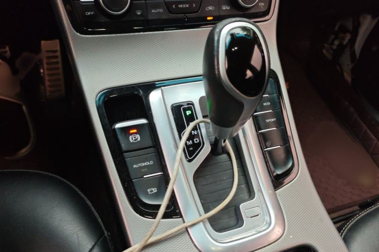 Used Geely Auto Emgrand GS 2018 Lingchao Edition 1.4T Automatic ZhenShang Smart Connectivity Model Gear Lever