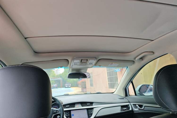 Used Geely Auto Emgrand GS 2018 Lingchao Edition 1.4T Automatic LingShang Smart Connectivity Model Headliner