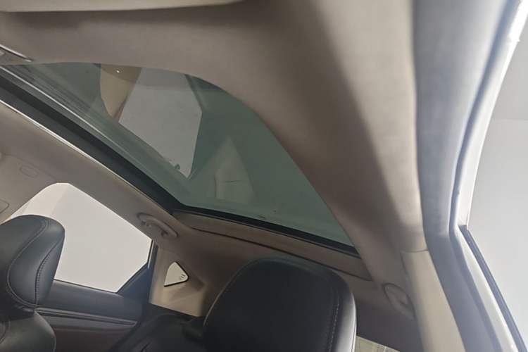Used Geely Auto Emgrand GS 2018 Lingchao Edition 1.4T Automatic ZhenShang Smart Connectivity Model Headliner