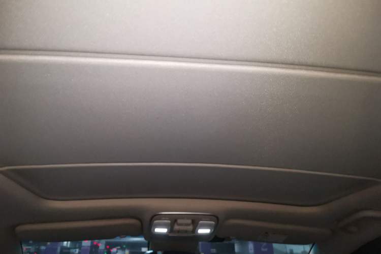 Used Geely Auto Emgrand GS 2018 Sport Edition 1.8L Automatic LingShang Model Headliner