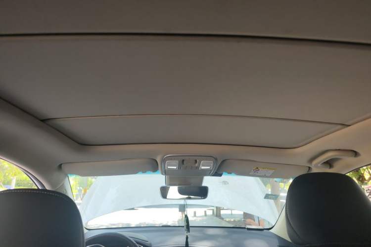 Used Geely Auto Emgrand GS 2018 Lingchao Edition 1.4T Automatic ZhenShang Smart Connectivity Model Headliner