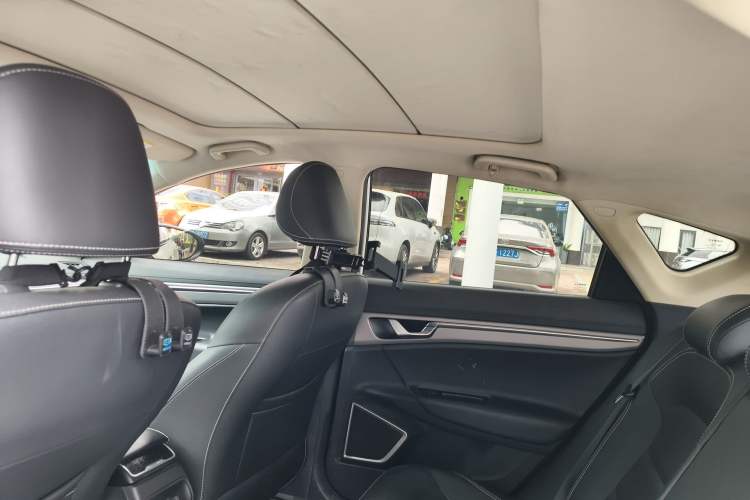 Used Geely Auto Emgrand GS 2018 Lingchao Edition 1.4T Automatic LingShang Smart Connectivity Model Headliner