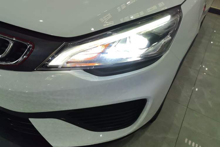 Used Geely Auto Emgrand GS 2018 Lingchao Edition 1.4T Automatic LingShang Smart Connectivity Model Left Front Headlight