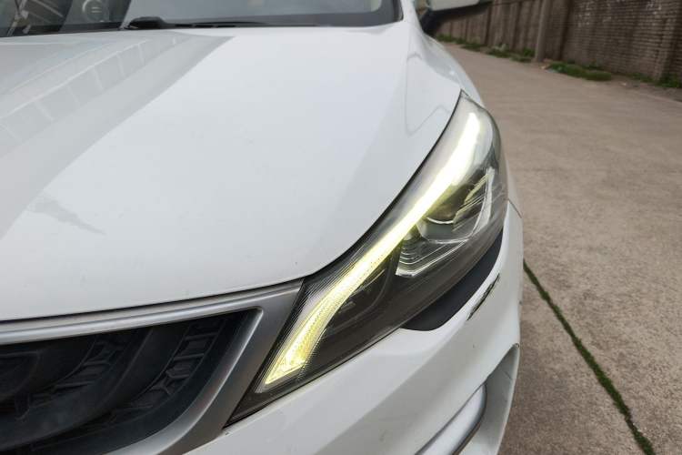 Used Geely Auto Emgrand GS 2018 Sport Edition 1.4T Manual LingShang Model Left Front Headlight