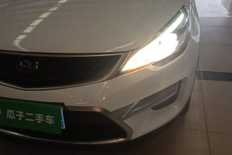 Used Geely Auto Emgrand GS 2018 Sport Edition 1.8L Automatic LingShang Model Left Front Headlight