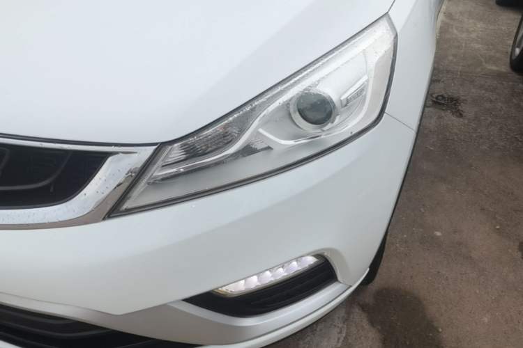 Used Geely Auto Emgrand GS 2018 Elegant Edition 1.8L Automatic LingShang Model Left Front Headlight