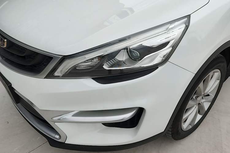 Used Geely Auto Emgrand GS 2018 Sport Edition 1.4T Automatic LingShang Model Left Front Headlight