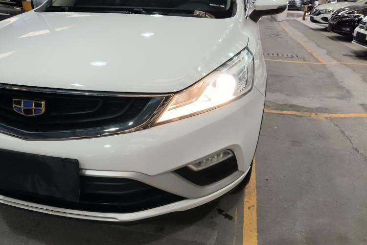 Used Geely Auto Emgrand GS 2018 Elegant Edition 1.8L Manual LingShang Model Left Front Headlight