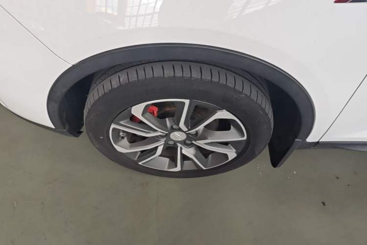 Used Geely Auto Emgrand GS 2018 Lingchao Edition 1.4T Automatic LingShang Smart Connectivity Model Left Front Wheel Hub