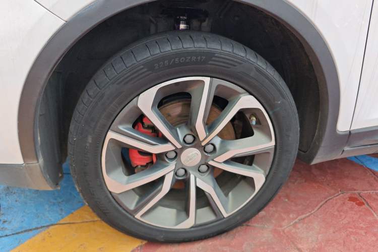 Used Geely Auto Emgrand GS 2018 Lingchao Edition 1.4T Automatic LingShang Smart Connectivity Model Left Front Wheel Hub