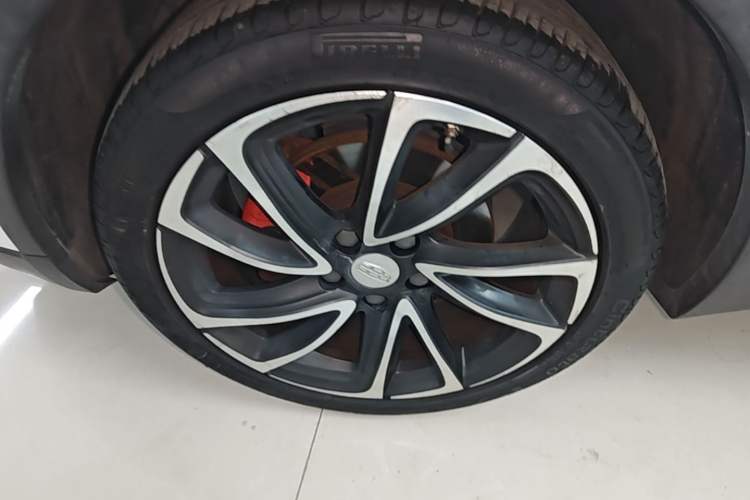 Used Geely Auto Emgrand GS 2018 Sport Edition 1.4T Automatic ZhenShang Model Left Front Wheel Hub