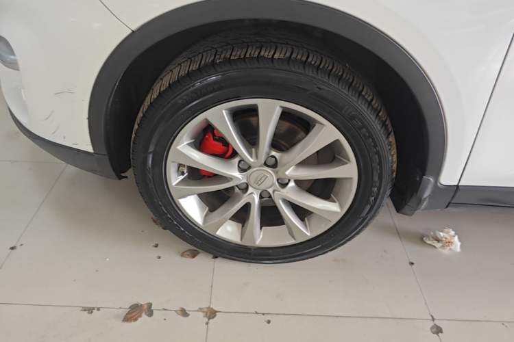 Used Geely Auto Emgrand GS 2018 Sport Edition 1.8L Automatic LingShang Model Left Front Wheel Hub