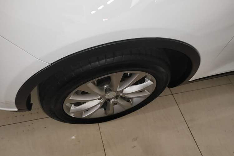 Used Geely Auto Emgrand GS 2018 Elegant Edition 1.8L Automatic LingShang Model Left Front Wheel Hub