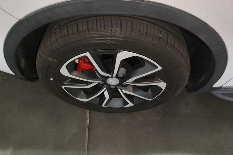 Used Geely Auto Emgrand GS 2018 Lingchao Edition 1.4T Automatic LingShang Smart Connectivity Model Left Front Wheel Hub