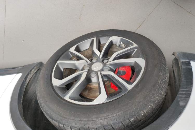 Used Geely Auto Emgrand GS 2018 Lingchao Edition 1.4T Automatic LingShang Smart Connectivity Model Left Front Wheel Hub