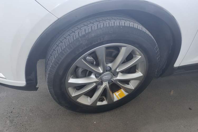 Used Geely Auto Emgrand GS 2018 Elegant Edition 1.8L Manual LingShang Model Left Front Wheel Hub