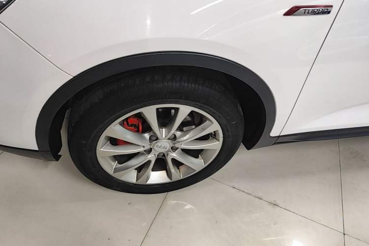 Used Geely Auto Emgrand GS 2018 Sport Edition 1.4T Automatic LingShang Model Left Front Wheel Hub