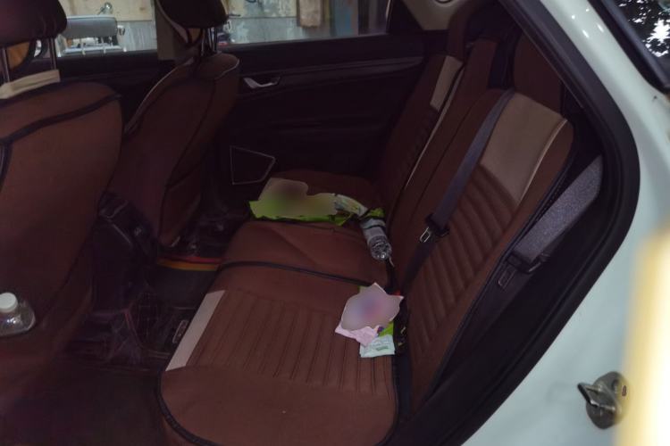 Used Geely Auto Emgrand GS 2018 Elegant Edition 1.8L Manual LingShang Model Left Rear Seat