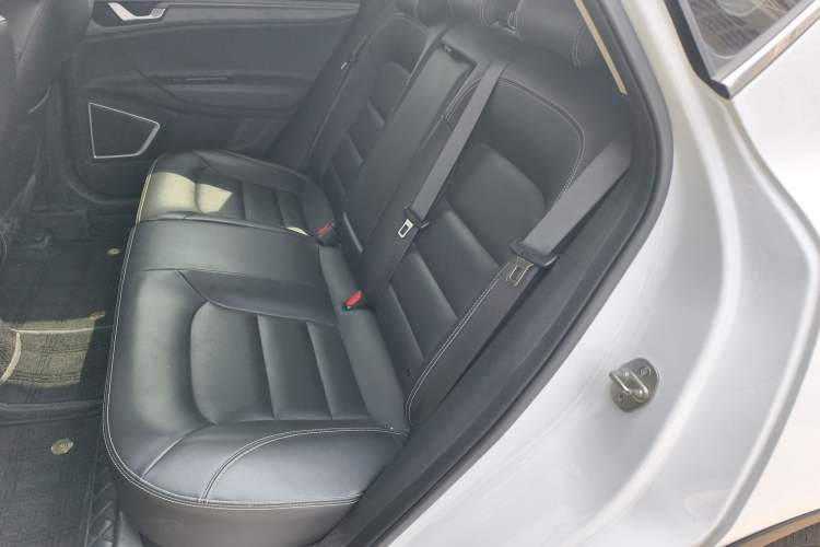 Used Geely Auto Emgrand GS 2018 Elegant Edition 1.8L Manual LingShang Model Left Rear Seat