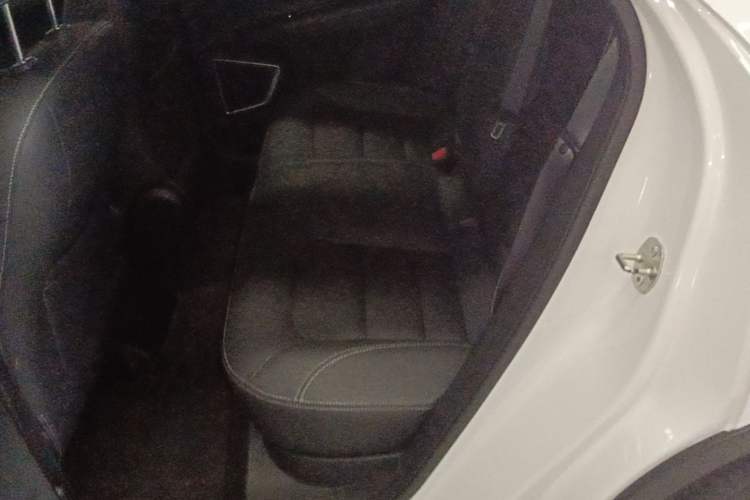 Used Geely Auto Emgrand GS 2018 Sport Edition 1.8L Automatic LingShang Model Left Rear Seat