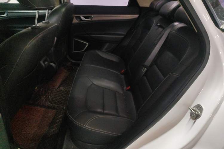 Used Geely Auto Emgrand GS 2018 Lingchao Edition 1.4T Automatic LingShang Smart Connectivity Model Left Rear Seat