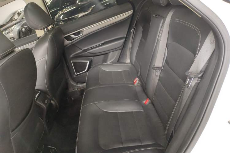 Used Geely Auto Emgrand GS 2018 Lingchao Edition 1.4T Automatic LingShang Smart Connectivity Model Left Rear Seat