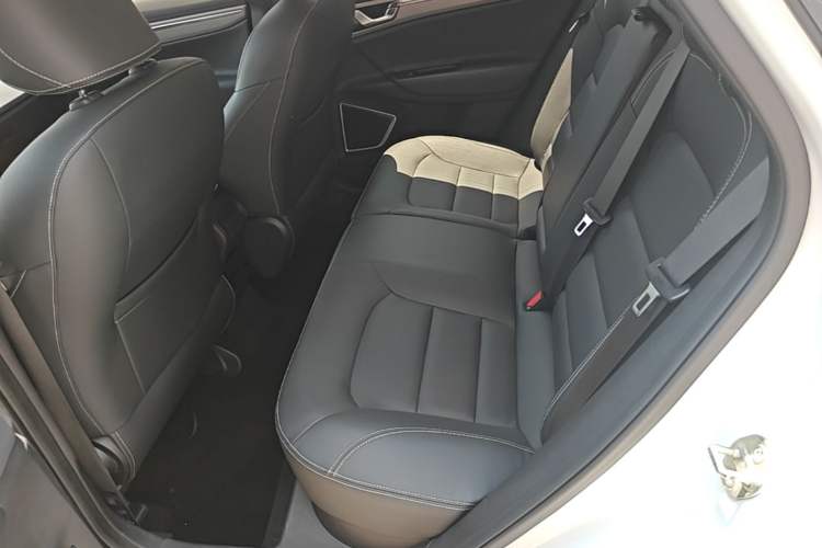 Used Geely Auto Emgrand GS 2018 Sport Edition 1.4T Automatic LingShang Model Left Rear Seat