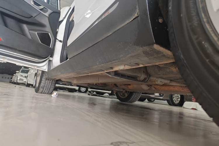 Used Geely Auto Emgrand GS 2018 Sport Edition 1.8L Automatic LingShang Model Left Side Sill