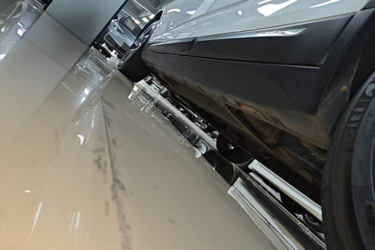 Used Geely Auto Emgrand GS 2018 Sport Edition 1.4T Automatic ZhenShang Model Left Side Sill