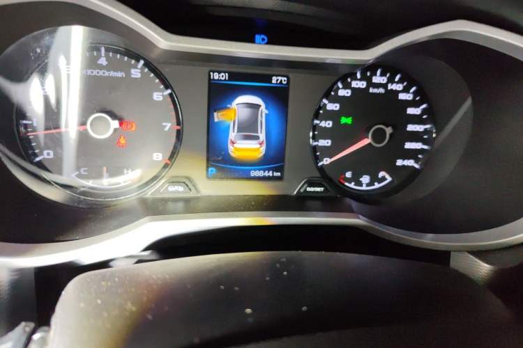 Used Geely Auto Emgrand GS 2018 Lingchao Edition 1.4T Automatic ZhenShang Smart Connectivity Model Odometer Close Up
