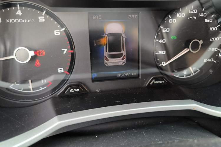 Used Geely Auto Emgrand GS 2018 Lingchao Edition 1.4T Automatic LingShang Smart Connectivity Model Odometer Close Up