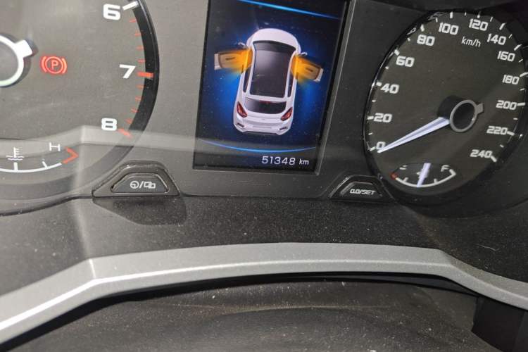 Used Geely Auto Emgrand GS 2018 Lingchao Edition 1.4T Automatic LingShang Smart Connectivity Model Odometer Close Up