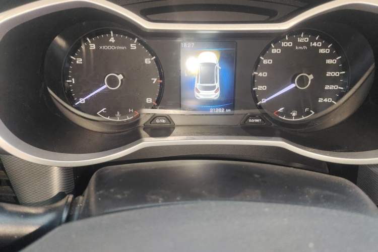 Used Geely Auto Emgrand GS 2018 Sport Edition 1.4T Manual LingShang Model Odometer Close Up