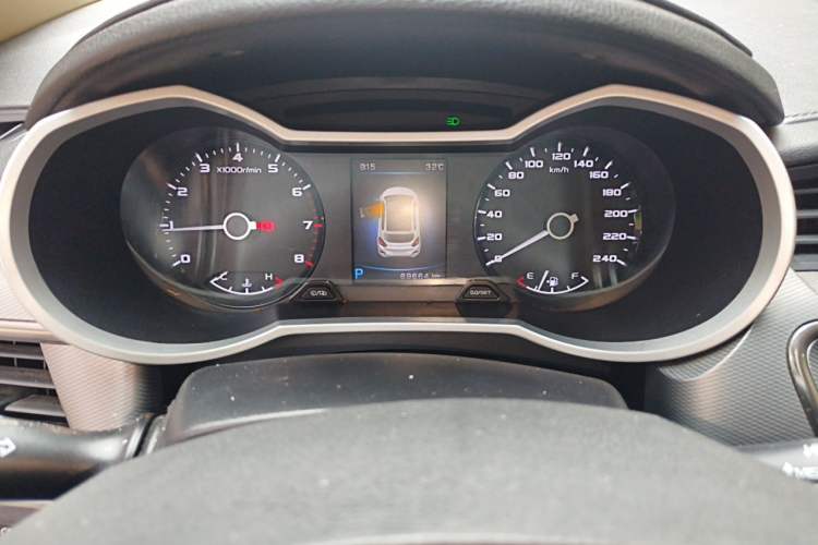 Used Geely Auto Emgrand GS 2018 Sport Edition 1.4T Automatic ZhenShang Model Odometer Close Up