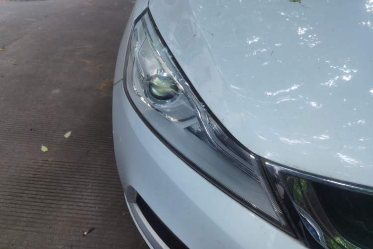 Used Geely Auto Emgrand GS 2018 Elegant Edition 1.8L Manual LingShang Model Right Front Headlight