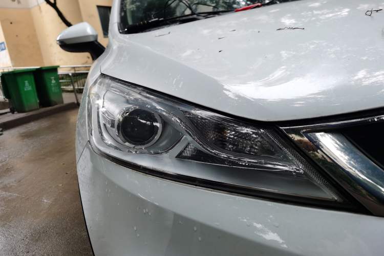 Used Geely Auto Emgrand GS 2018 Elegant Edition 1.8L Manual LingShang Model Right Front Headlight
