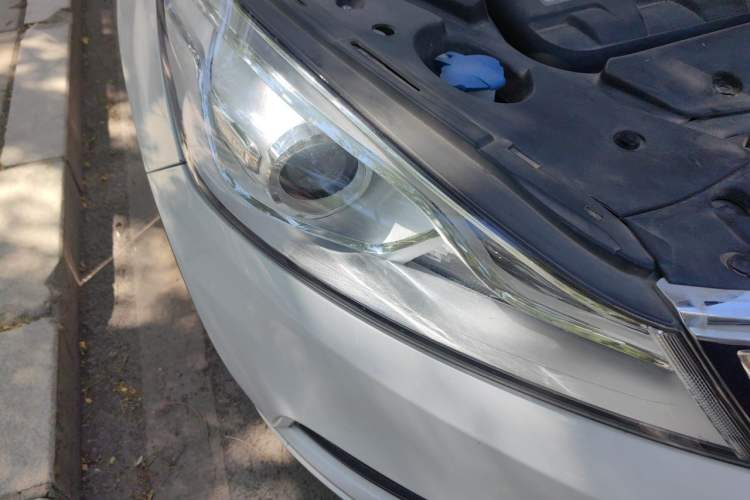 Used Geely Auto Emgrand GS 2018 Elegant Edition 1.8L Manual LingShang Model Right Front Headlight