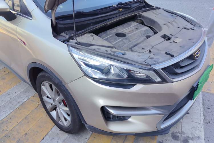Used Geely Auto Emgrand GS 2018 Sport Edition 1.4T Automatic LingShang Model Right Front Headlight