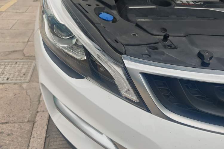 Used Geely Auto Emgrand GS 2018 Sport Edition 1.4T Automatic LingShang Model Right Front Headlight