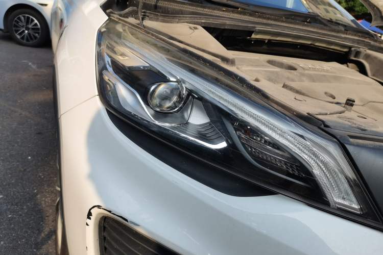 Used Geely Auto Emgrand GS 2018 Lingchao Edition 1.4T Automatic ZhenShang Smart Connectivity Model Right Front Headlight