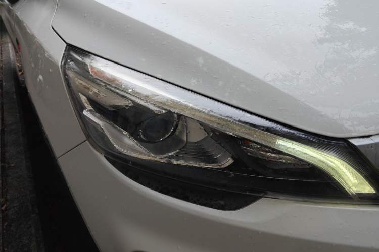 Used Geely Auto Emgrand GS 2018 Sport Edition 1.4T Automatic LingShang Model Right Front Headlight