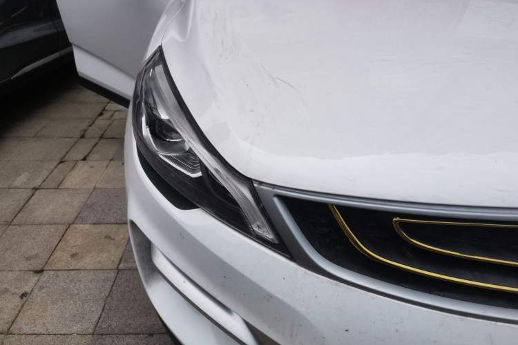 Used Geely Auto Emgrand GS 2018 Sport Edition 1.8L Automatic LingShang Model Right Front Headlight