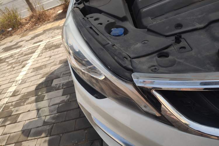 Used Geely Auto Emgrand GS 2018 Sport Edition 1.4T Manual LingShang Model Right Front Headlight