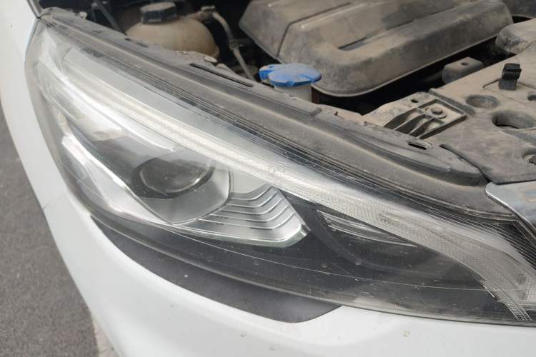 Used Geely Auto Emgrand GS 2018 Sport Edition 1.4T Automatic LingShang Model Right Front Headlight