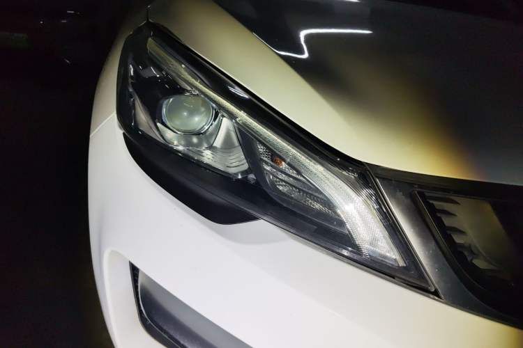Used Geely Auto Emgrand GS 2018 Sport Edition 1.4T Automatic LingShang Model Right Front Headlight