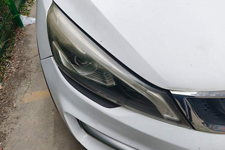 Used Geely Auto Emgrand GS 2018 Sport Edition 1.4T Automatic ZhenShang Model Right Front Headlight