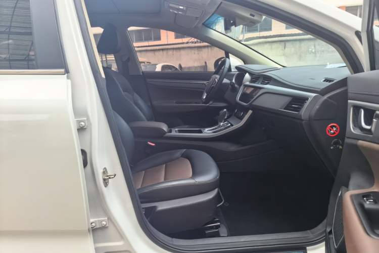 Used Geely Auto Emgrand GS 2018 Lingchao Edition 1.4T Automatic ZhenShang Smart Connectivity Model Right Front Seat