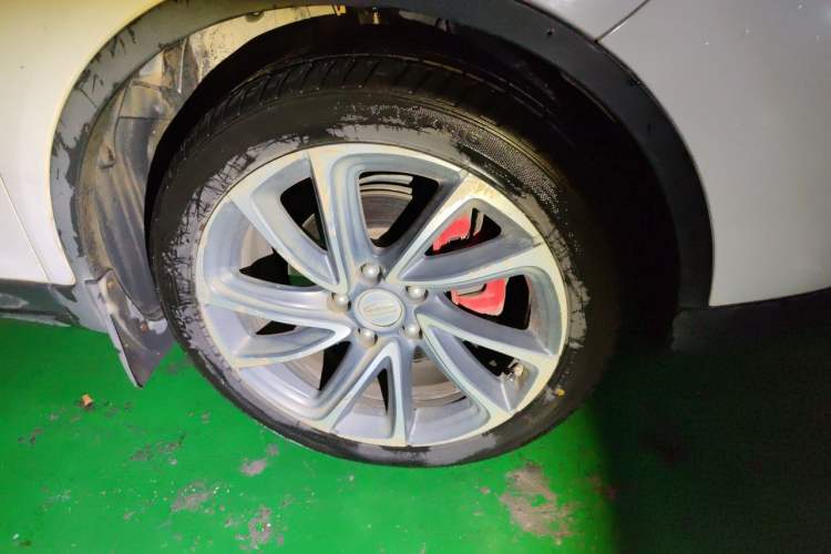 Used Geely Auto Emgrand GS 2018 Lingchao Edition 1.4T Automatic ZhenShang Smart Connectivity Model Right Front Wheel Hub