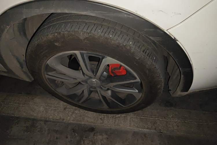 Used Geely Auto Emgrand GS 2018 Lingchao Edition 1.4T Automatic LingShang Smart Connectivity Model Right Front Wheel Hub